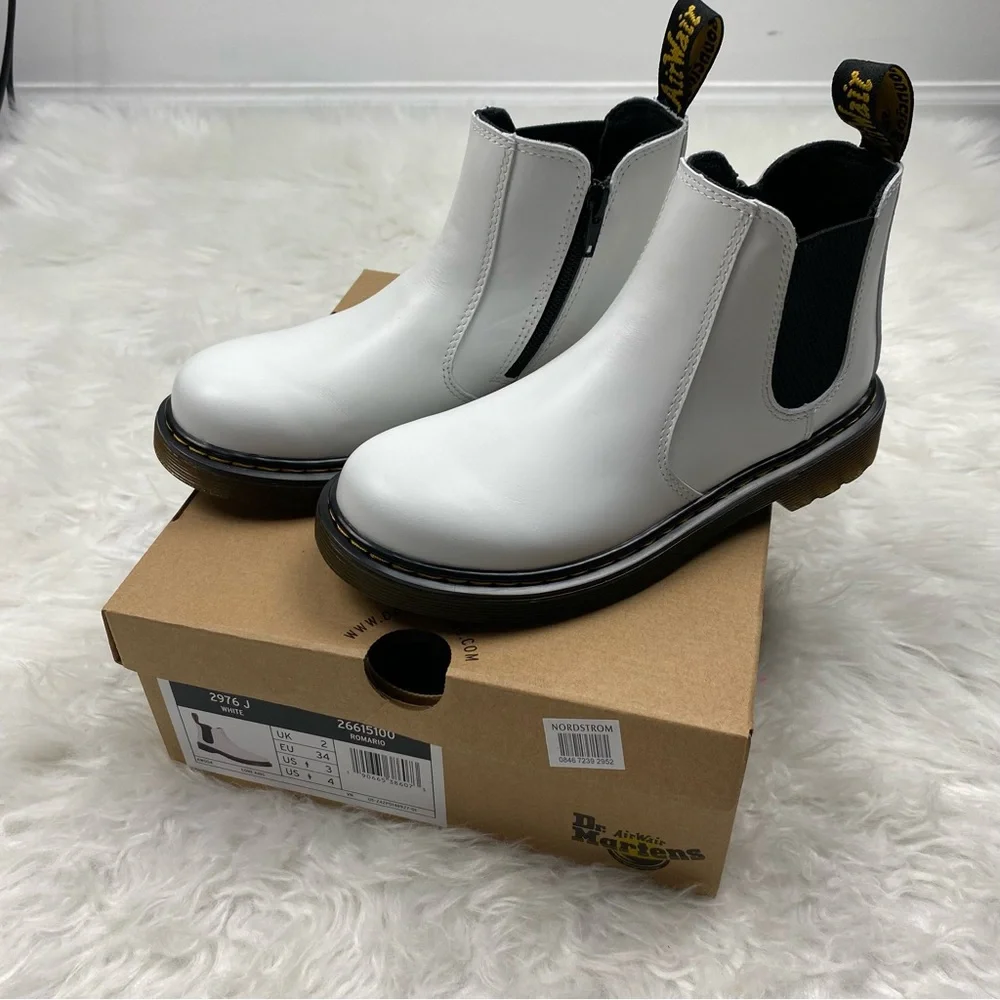 DR DOC MARTENS 2976 Quad Chelsea White Leather Romario Boots US Kids Sz 3 EU 34 - Picture 2 of 11